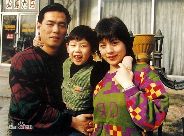 蔡宜达父亲是谁做什么的?蔡宜达跨界歌手为什么退赛 本文共(930字) 蔡宜达父亲是谁做什么的?蔡宜达跨界歌手为什么退赛 本文共(930字)