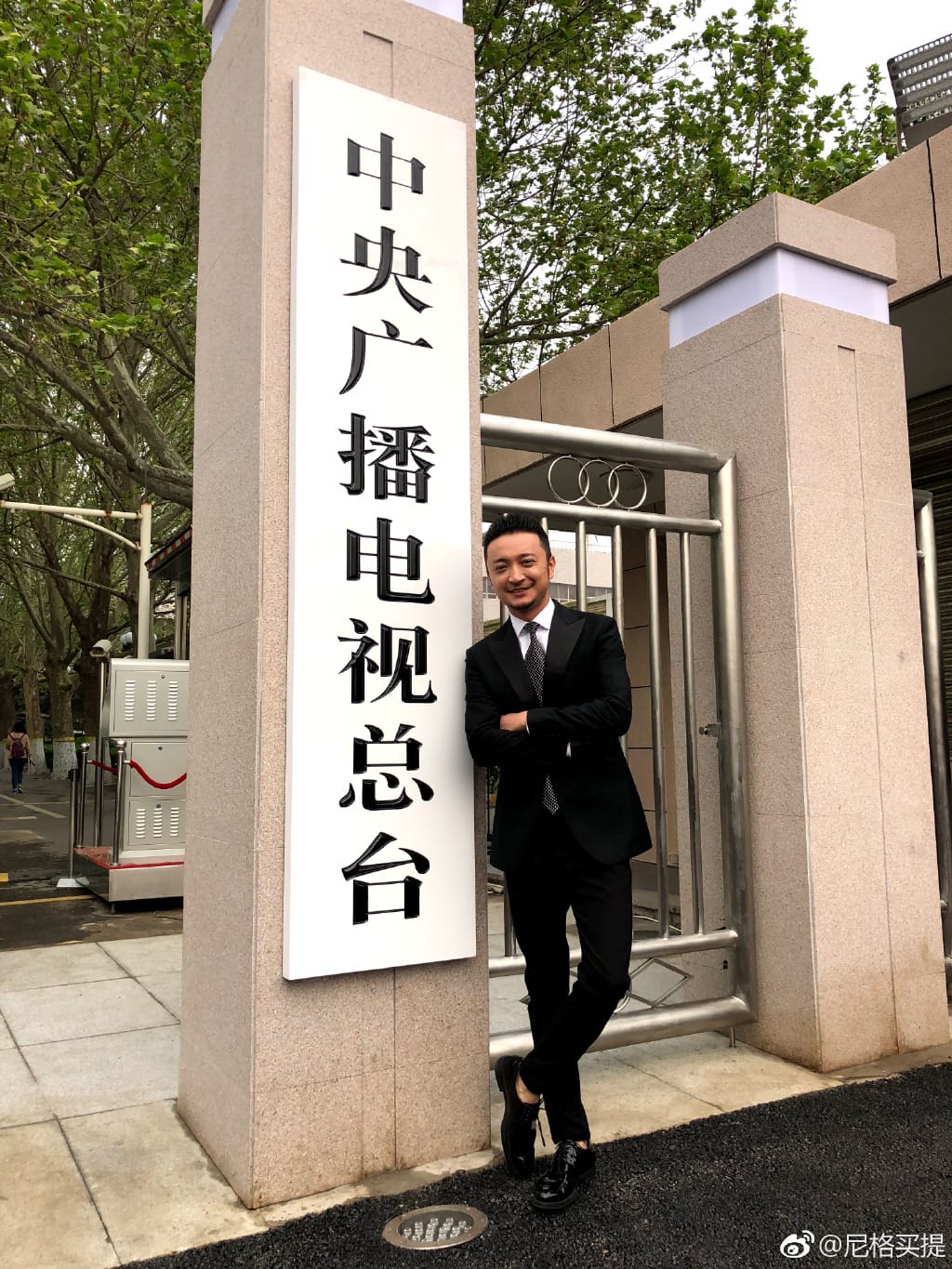尼格买提是穆斯林吗?尼格买提一年收入有多少 本文共(1072字) 尼格买提是穆斯林吗?尼格买提一年收入有多少 本文共(1072字)