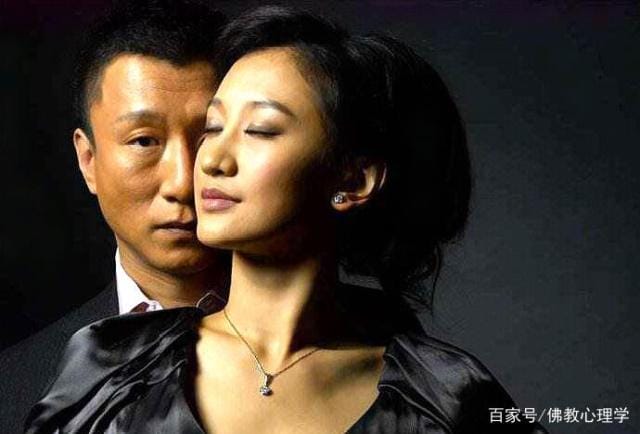 曾泳醍和李小冉,长得像李小冉的女(李小冉和曾黎) 曾泳醍和李小冉,长得像李小冉的女(李小冉和曾黎)