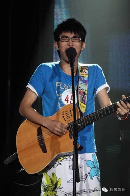 谭佑铭女朋友是唐甜还是魏丹丹?谭佑铭和华 谭佑铭女朋友是唐甜还是魏丹丹?谭佑铭和华