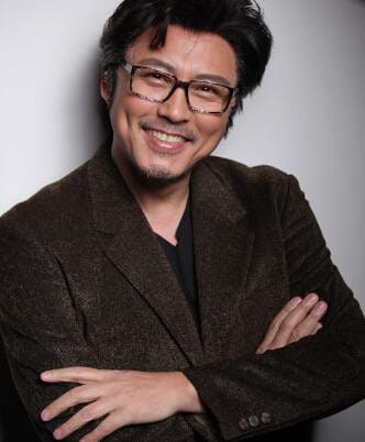 高宏亮妻子胡焰被杀是谣言,高宏亮年轻时候的帅照一览 本文共(1130字) 高宏亮妻子胡焰被杀是谣言,高宏亮年轻时候的帅照一览 本文共(1130字)