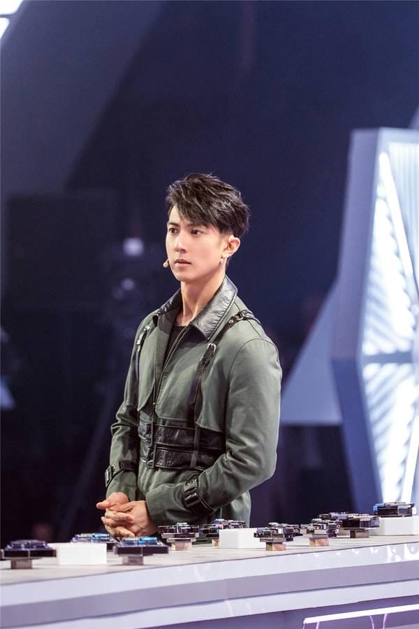吴尊为什么叫吴白来?吴尊哥哥吴吉旺好帅的照片 本文共(1025字) 吴尊为什么叫吴白来?吴尊哥哥吴吉旺好帅的照片 本文共(1025字)