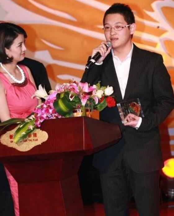 傅子恩是余罪里的谁?傅子恩妈妈张秋芳现在的情况如何 本文共(1011字) 傅子恩是余罪里的谁?傅子恩妈妈张秋芳现在的情况如何 本文共(1011字)