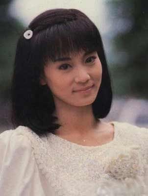 金铭的爸爸妈妈照片,金铭是刘雪华的女儿吗? 本文共(830字) 金铭的爸爸妈妈照片,金铭是刘雪华的女儿吗? 本文共(830字)