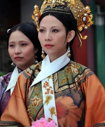清朝嫔妃等级表及封号（清朝妃子的等级和封号）(图2)