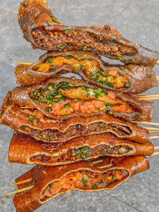 寻乌美食街推荐附近(这条千与千寻美食街) 寻乌美食街推荐附近(这条千与千寻美食街)