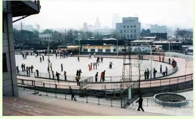 上海80年代电影票价格(电影中的上海在哪里) 上海80年代电影票价格(电影中的上海在哪里)