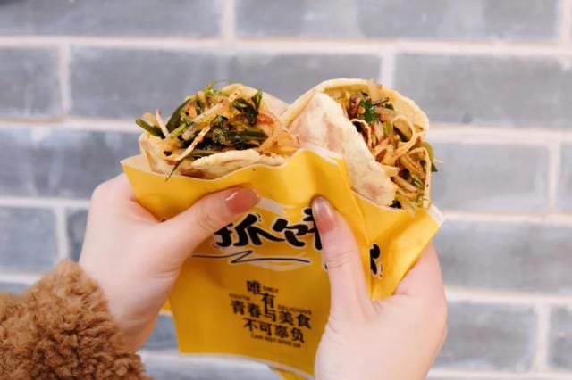 寻乌美食街推荐附近(这条千与千寻美食街) 寻乌美食街推荐附近(这条千与千寻美食街)