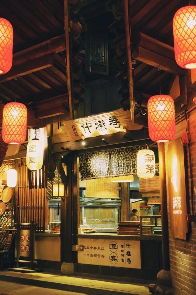 寻乌美食街推荐附近(这条千与千寻美食街) 寻乌美食街推荐附近(这条千与千寻美食街)