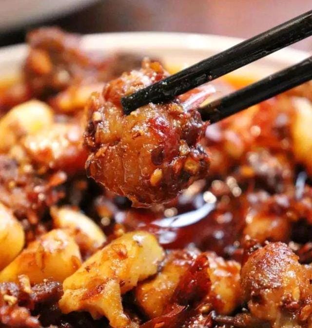 寻乌美食街推荐附近(这条千与千寻美食街) 寻乌美食街推荐附近(这条千与千寻美食街)
