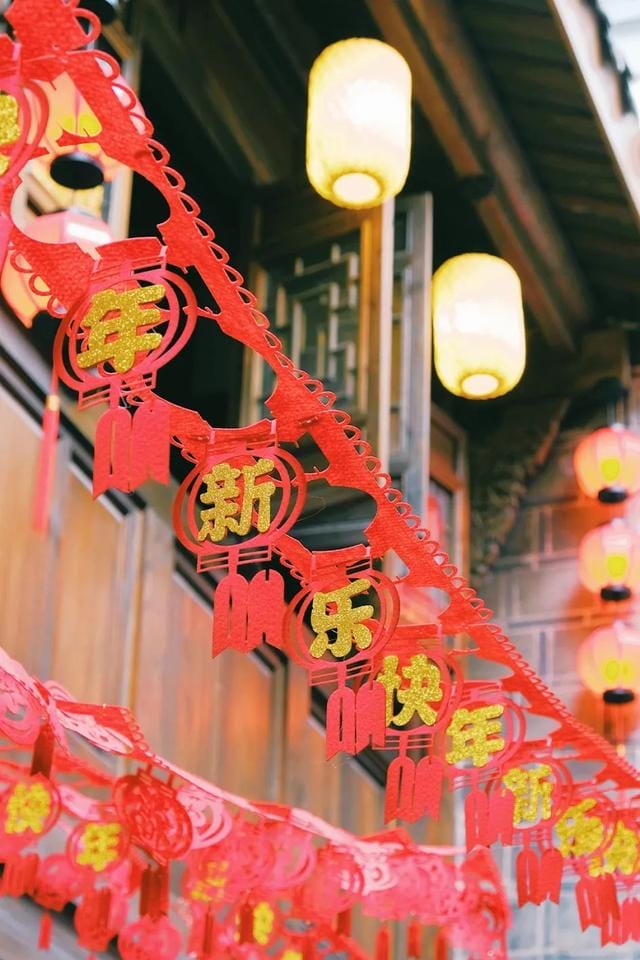 寻乌美食街推荐附近(这条千与千寻美食街) 寻乌美食街推荐附近(这条千与千寻美食街)