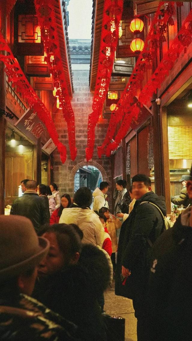 寻乌美食街推荐附近(这条千与千寻美食街) 寻乌美食街推荐附近(这条千与千寻美食街)