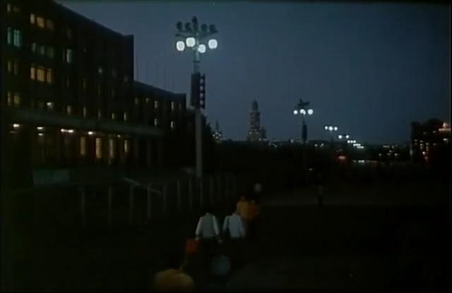 上海80年代电影票价格(电影中的上海在哪里) 上海80年代电影票价格(电影中的上海在哪里)