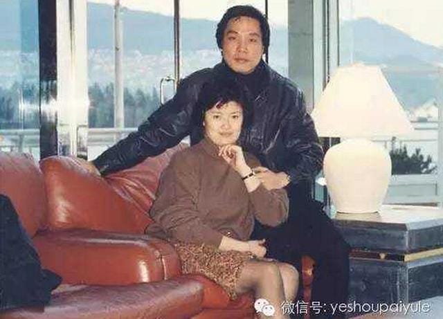 李亚男晒性感比基尼泳装照 李亚男晒性感比基尼泳装照