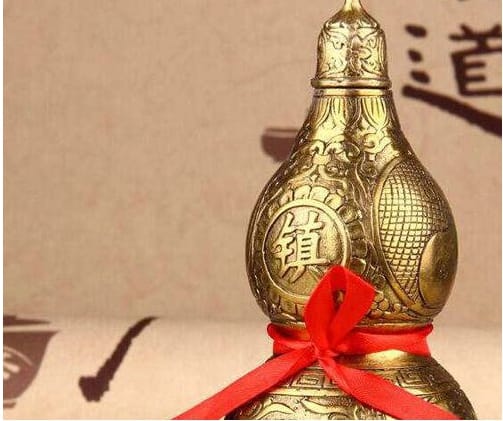 铜葫芦挂在家里什么位置好,铜葫芦挂件的作用是什么? 本文共(895字) 铜葫芦挂在家里什么位置好,铜葫芦挂件的作用是什么? 本文共(895字)