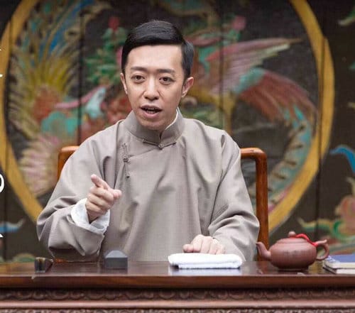 李菁现状如何,他和郭德纲关系也闹掰了吗? 本文共(1000字) 李菁现状如何,他和郭德纲关系也闹掰了吗? 本文共(1000字)