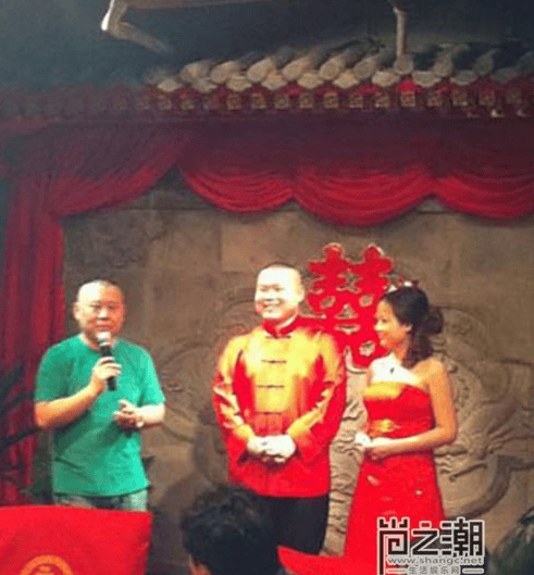 岳云鹏老婆郑敏简历,岳云鹏晒娇妻素颜照片 本文共(1230字) 岳云鹏老婆郑敏简历,岳云鹏晒娇妻素颜照片 本文共(1230字)