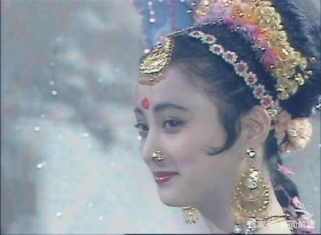 六小龄童妻子 六小龄童妻子