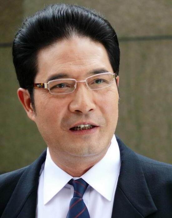 高兰村年轻时候的照片,他息影了吗为什么看不到了? 本文共(954字) 高兰村年轻时候的照片,他息影了吗为什么看不到了? 本文共(954字)