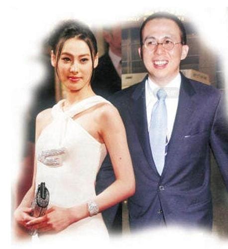 梁洛施和李泽楷，梁洛施和李泽楷同(梁洛施什么时候认识李泽楷)