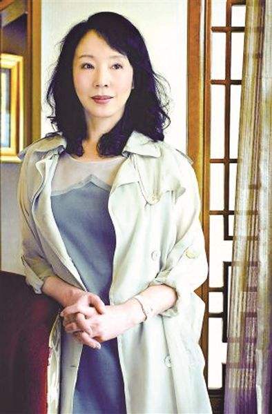 严歌苓为什么没有孩子?严歌苓最好的小说是 严歌苓为什么没有孩子?严歌苓最好的小说是