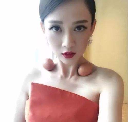 美人骨就是锁骨吗,一字锁骨和v字锁骨区别是啥? 本文共(1137字) 美人骨就是锁骨吗,一字锁骨和v字锁骨区别是啥? 本文共(1137字)
