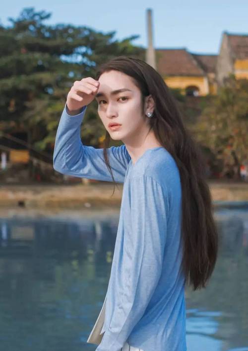 雌雄莫辨(雌雄莫辨是褒义还是贬义) 雌雄莫辨(雌雄莫辨是褒义还是贬义)