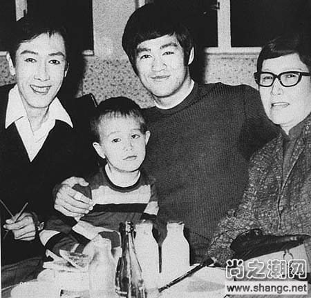 李小龙女儿李香凝是怎么死的?李香凝的现状(李小龙传李香凝) 李小龙女儿李香凝是怎么死的?李香凝的现状(李小龙传李香凝)