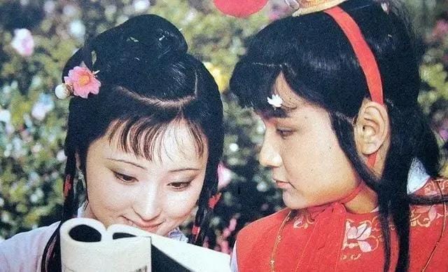 贾琏是长子怎么叫二爷(贾琏为什么叫二爷)(图2) 贾琏是长子怎么叫二爷(贾琏为什么叫二爷)(图2)