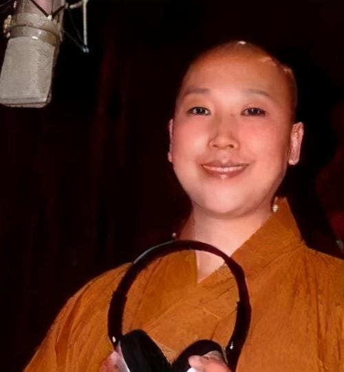 歌星李娜照片,演员李娜资料剧照(李娜 演员) 歌星李娜照片,演员李娜资料剧照(李娜 演员)