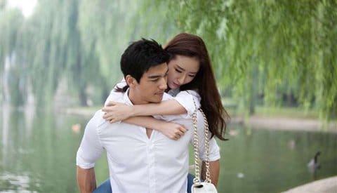 丹尼斯吴妻子林天爱照片(林丹与妻子) 丹尼斯吴妻子林天爱照片(林丹与妻子)