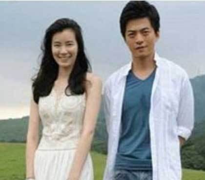 李健妻子有多美来看照片(李健妻子的近照) 李健妻子有多美来看照片(李健妻子的近照)