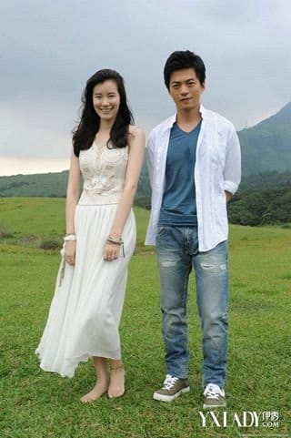 李健妻子有多美来看照片(李健妻子的近照) 李健妻子有多美来看照片(李健妻子的近照)