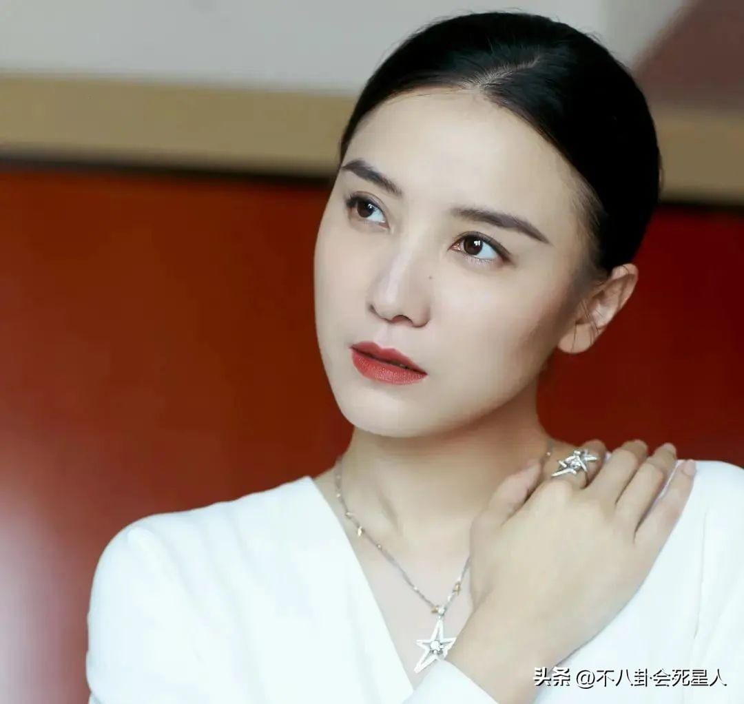 国内十大电视剧女演员（中国公认10大最美女星）(图34)