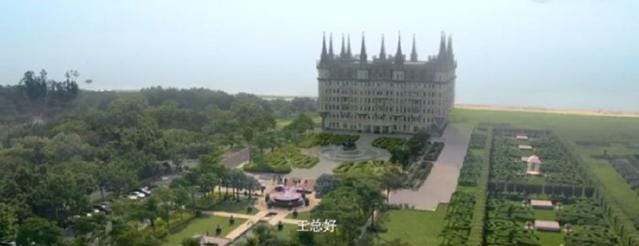 《西虹市首富》拍摄地在厦门大连烟台,古堡取景地是文成城堡酒店 本文共(1356字) 《西虹市首富》拍摄地在厦门大连烟台,古堡取景地是文成城堡酒店 本文共(1356字)