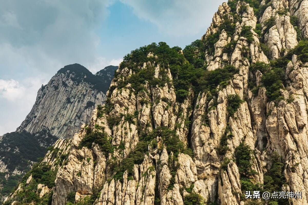 河南必游的十大5a景区(河南省内旅游景点推荐)(图9) 河南必游的十大5a景区(河南省内旅游景点推荐)(图9)