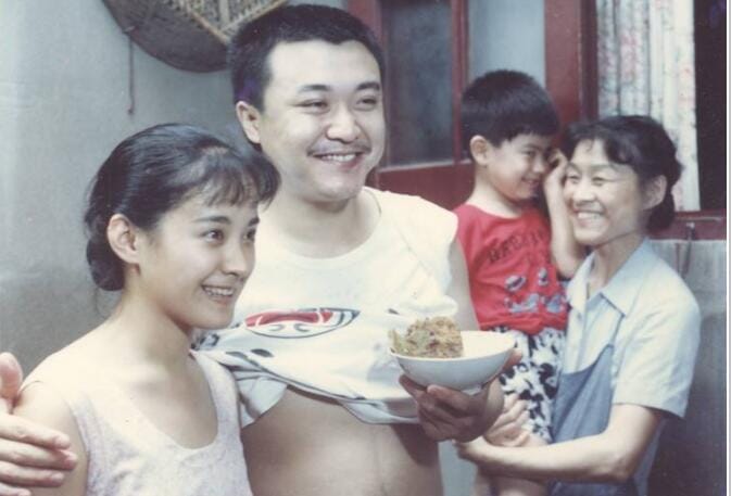 剧雪和何群离婚后现任老公是王辉吗,剧雪年轻时的照片组图 本文共(1108字) 剧雪和何群离婚后现任老公是王辉吗,剧雪年轻时的照片组图 本文共(1108字)