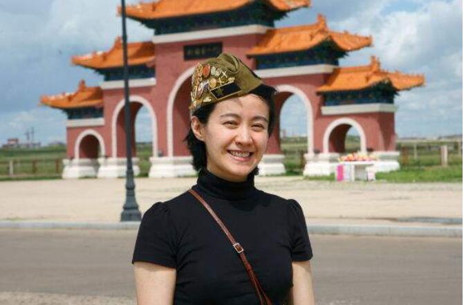 剧雪和何群离婚后现任老公是王辉吗,剧雪年轻时的照片组图 本文共(1108字) 剧雪和何群离婚后现任老公是王辉吗,剧雪年轻时的照片组图 本文共(1108字)