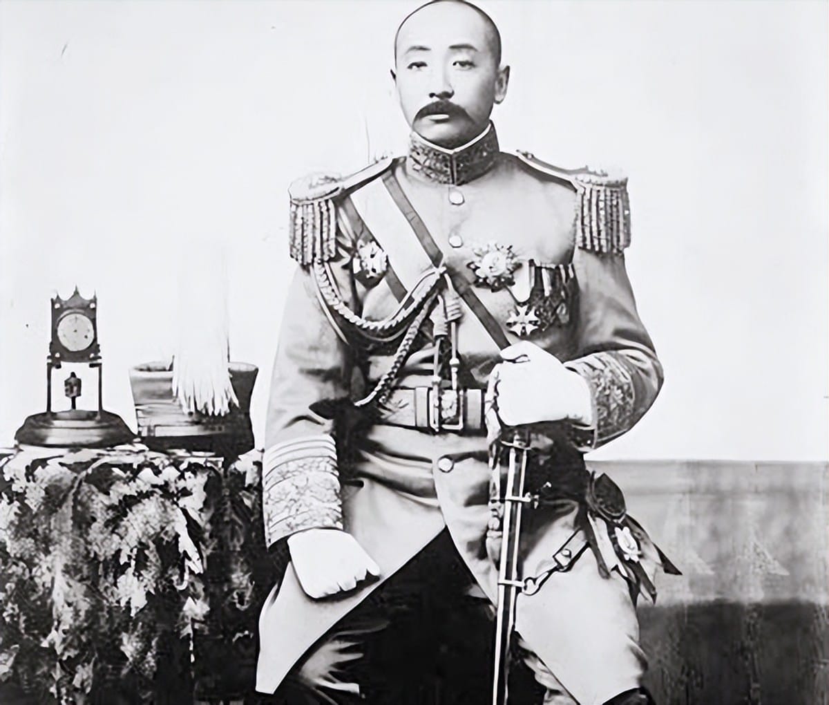 冯巩的曾祖父是大总统冯国璋（冯国璋和冯巩是什么关）(图19)