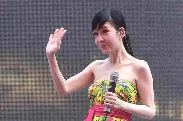 周慧敏演的电影，李赛凤经典电影