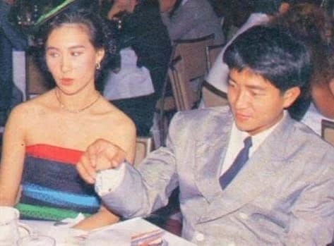 许晋亨家族每月有多少钱给他,他为什么不要何超琼了? 本文共(1081字) 许晋亨家族每月有多少钱给他,他为什么不要何超琼了? 本文共(1081字)
