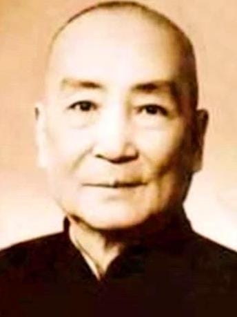 许晋亨家族每月有多少钱给他,他为什么不要何超琼了? 本文共(1081字) 许晋亨家族每月有多少钱给他,他为什么不要何超琼了? 本文共(1081字)