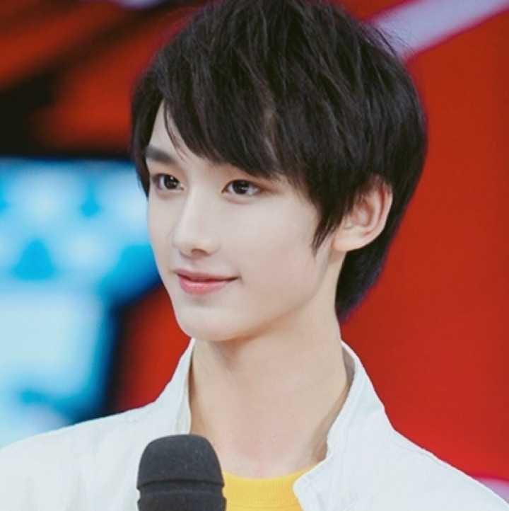 丁程鑫为什么叫小略?丁程鑫的姐姐丁兰馨照片 本文共(942字) 丁程鑫为什么叫小略?丁程鑫的姐姐丁兰馨照片 本文共(942字)