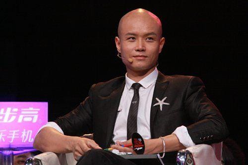 乐嘉蛋碎节目组赔了多少钱?他蛋碎后割掉了吗 本文共(921字) 乐嘉蛋碎节目组赔了多少钱?他蛋碎后割掉了吗 本文共(921字)