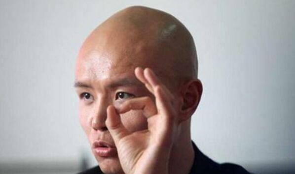 乐嘉蛋碎节目组赔了多少钱?他蛋碎后割掉了吗 本文共(921字) 乐嘉蛋碎节目组赔了多少钱?他蛋碎后割掉了吗 本文共(921字)