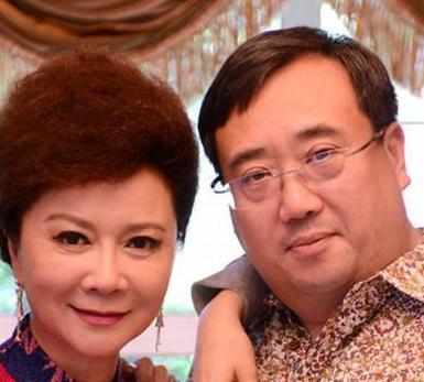 蔡明的老公是,蔡明和丈夫儿子一家(蔡明娶了儿媳妇) 蔡明的老公是,蔡明和丈夫儿子一家(蔡明娶了儿媳妇)