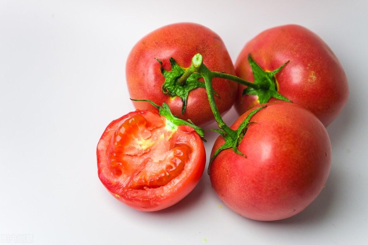 西红柿放冰箱还是放外面保存的久（西红柿不能放冰箱保存是真的吗）(图5)