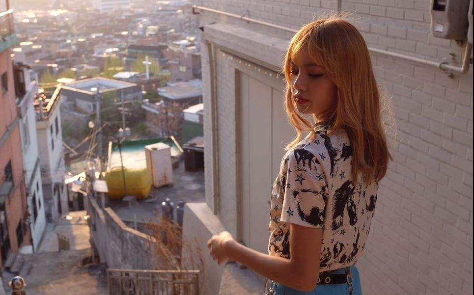 blackpink lisa出道前照片 blackpink lisa出道前照片