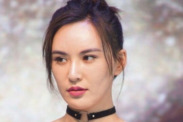 莫小棋预言张艺兴女友居然是她(莫小棋说张艺兴) 莫小棋预言张艺兴女友居然是她(莫小棋说张艺兴)