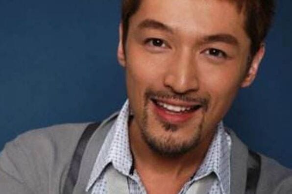 胡歌整容了吗?(胡歌整容前和整容后) 胡歌整容了吗?(胡歌整容前和整容后)